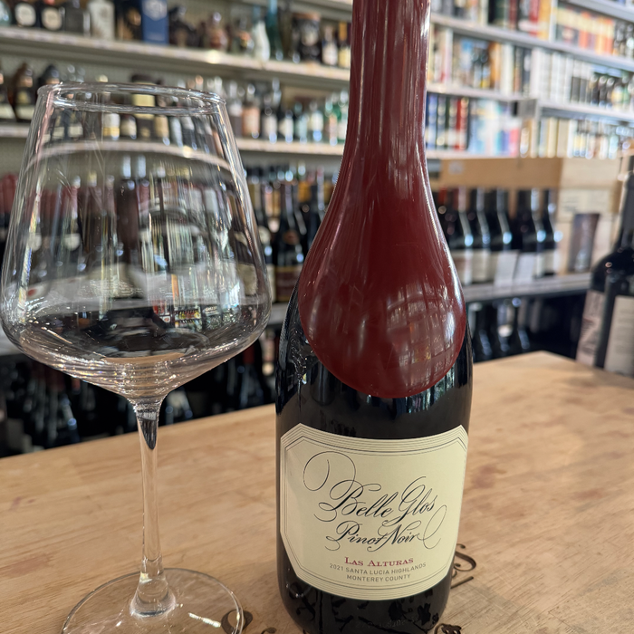 Savoring Elegance: A Dive into Belle Glos Pinot Noir 2021 Las Alturas